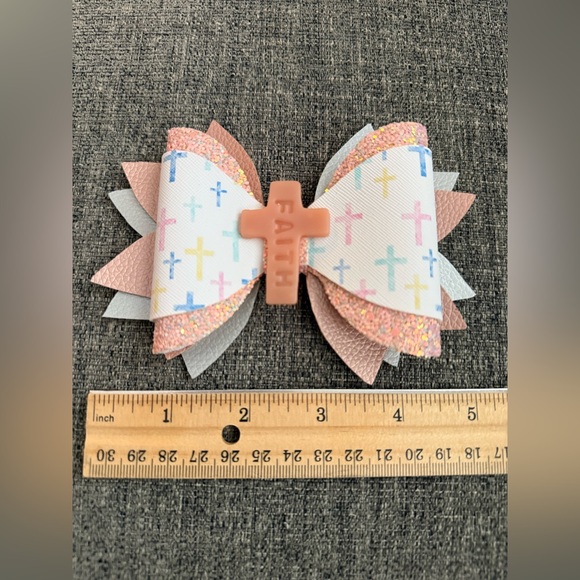 Multicolor Cross Pattern Hair Bow - Picture 3 of 4